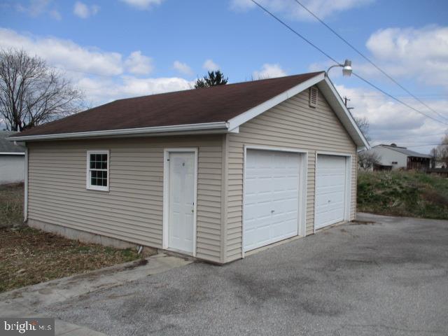 6631 Carlisle Road Dover, PA 17315 - Photo 12 of 14