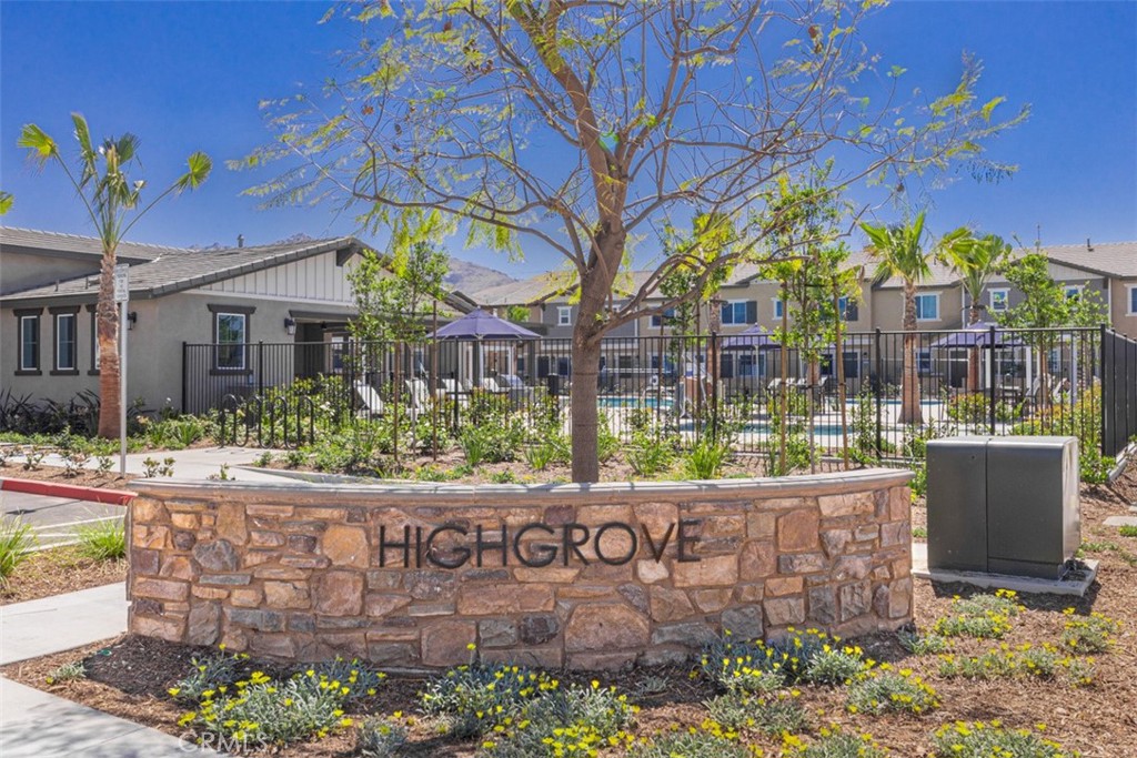 7395 Olive Grv Street Riverside, CA 92507 - Photo 17 of 18 Highgrove Association clubhouse and amenities.