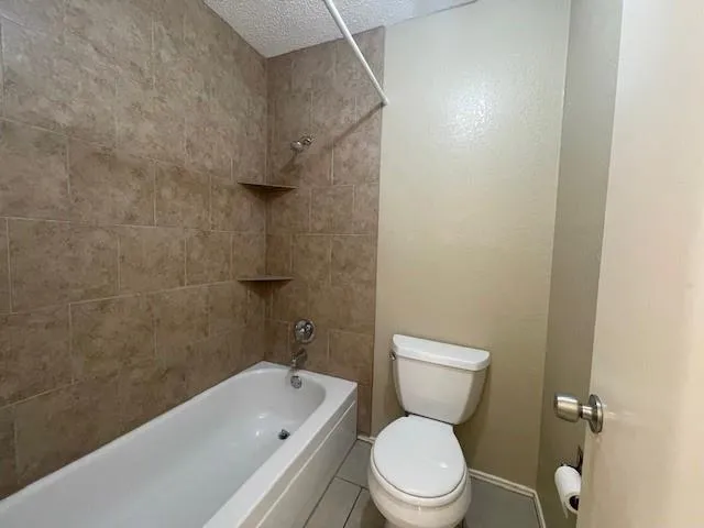 $2,200 | 1226 West Hudgins Street, Grapevine, TX 76051