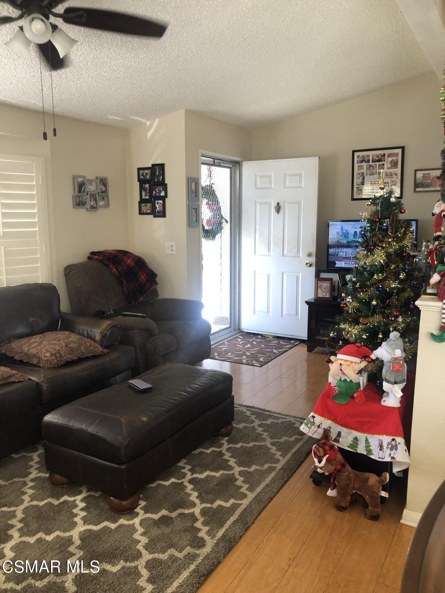 1550 Rory Lane, Unit 102 Simi Valley, CA 93063 - Photo 7 of 20 58F0DD3F-34F4-4399-A5DE-272360D17E80