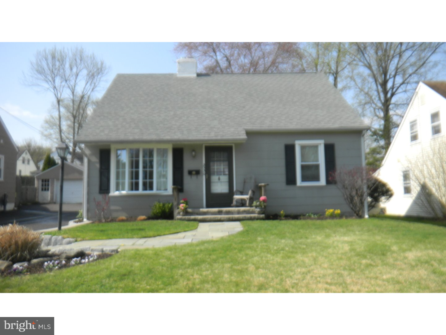 2330 Edwards Road Abington, PA 19001 - Photo 2 of 25 Gallery Image 2