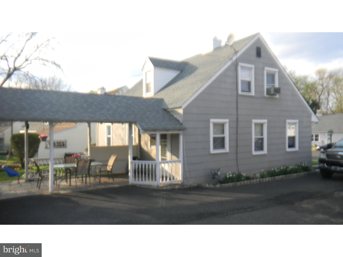 2330 Edwards Road Abington, PA 19001 - Photo 3 of 25 Gallery Image 3