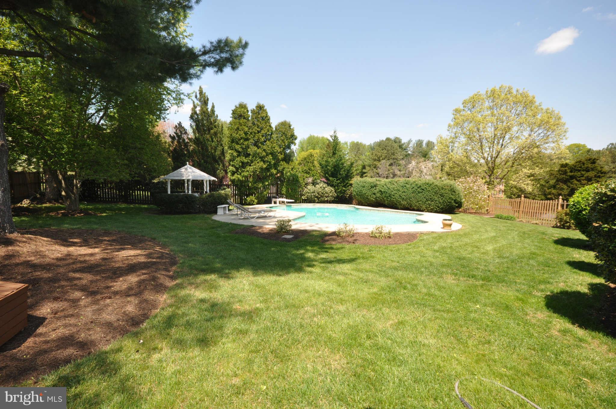1150 Riva Ridge Drive Great Falls, VA 22066 - Photo 17 of 20 Exterior (Rear)