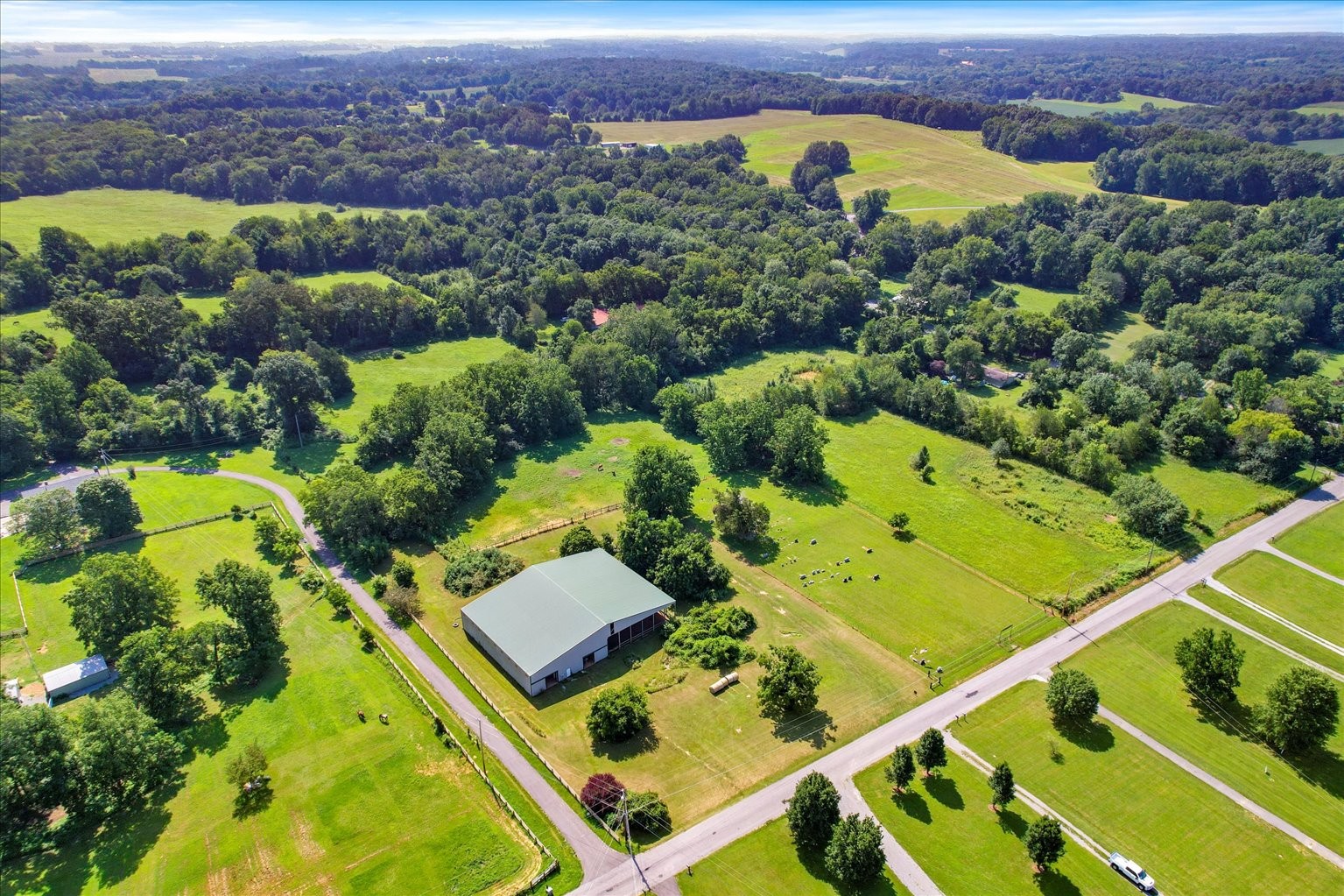 399 Jernigan Road Portland, TN 37148 - Photo 30 of 40 an aerial view of swimming pool