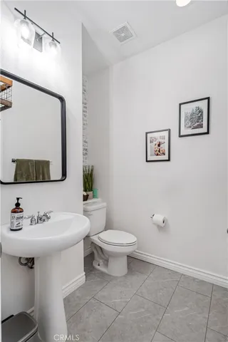 $549,990 | 4048 West Ave J 9, Lancaster, CA 93536