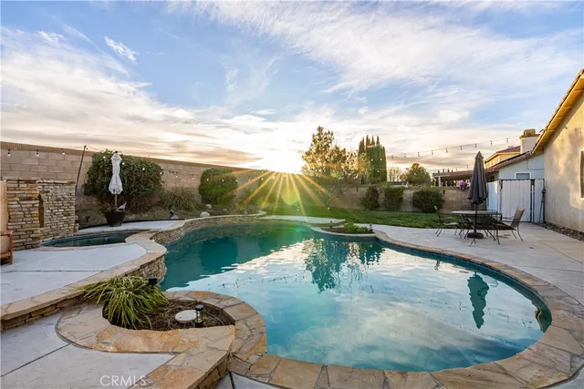 $549,990 | 4048 West Ave J 9, Lancaster, CA 93536