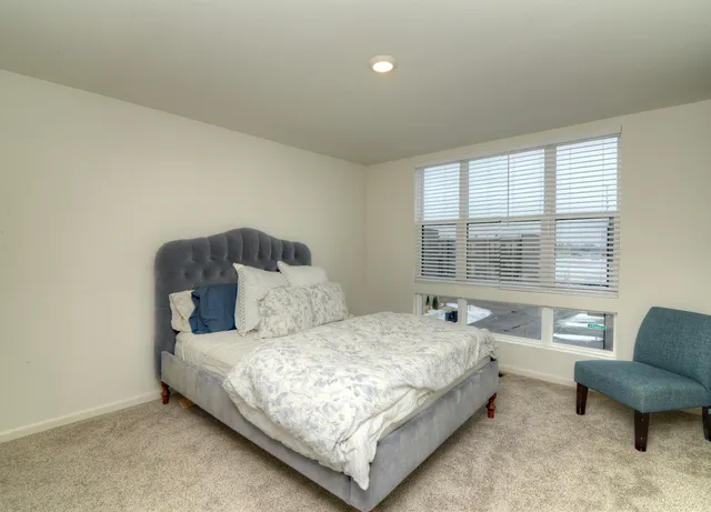 $549,000 | 2202 Venture Drive, Schaumburg, IL 60173