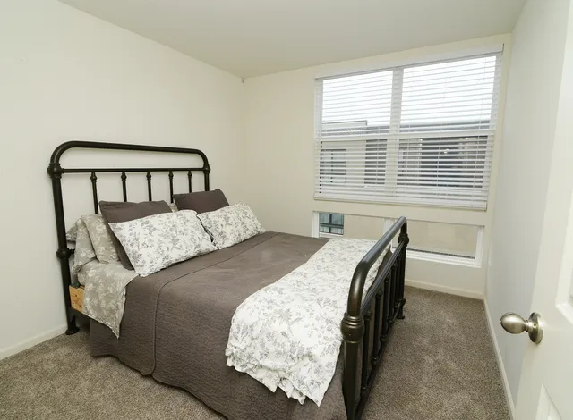 $549,000 | 2202 Venture Drive, Schaumburg, IL 60173