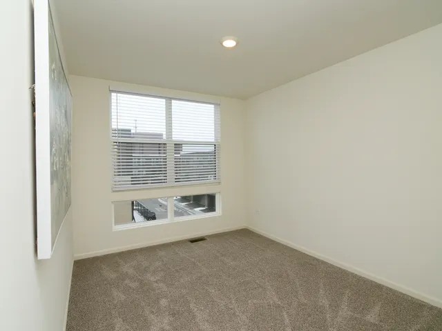 $549,000 | 2202 Venture Drive, Schaumburg, IL 60173