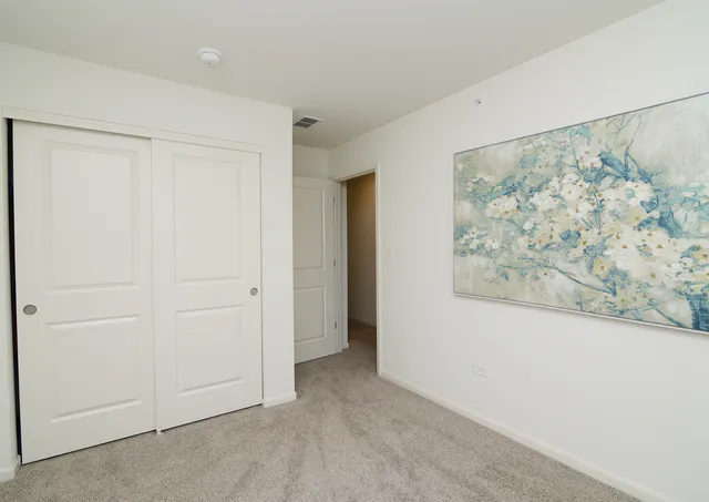 $549,000 | 2202 Venture Drive, Schaumburg, IL 60173