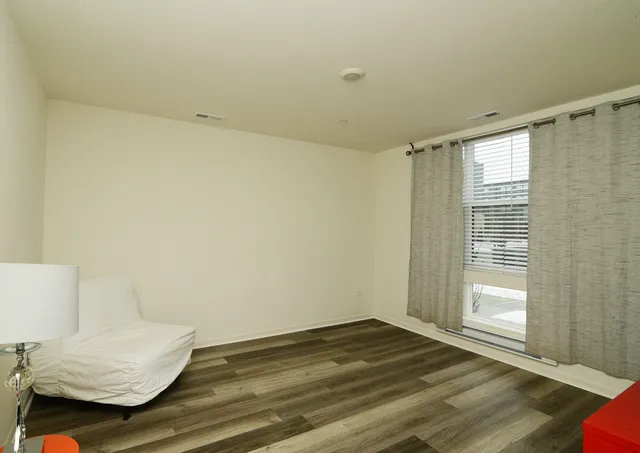 $549,000 | 2202 Venture Drive, Schaumburg, IL 60173