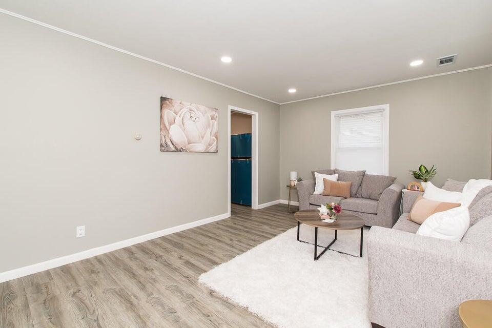1808 Nazareth Road Kalamazoo, MI 49048 - Photo 6 of 18 N6