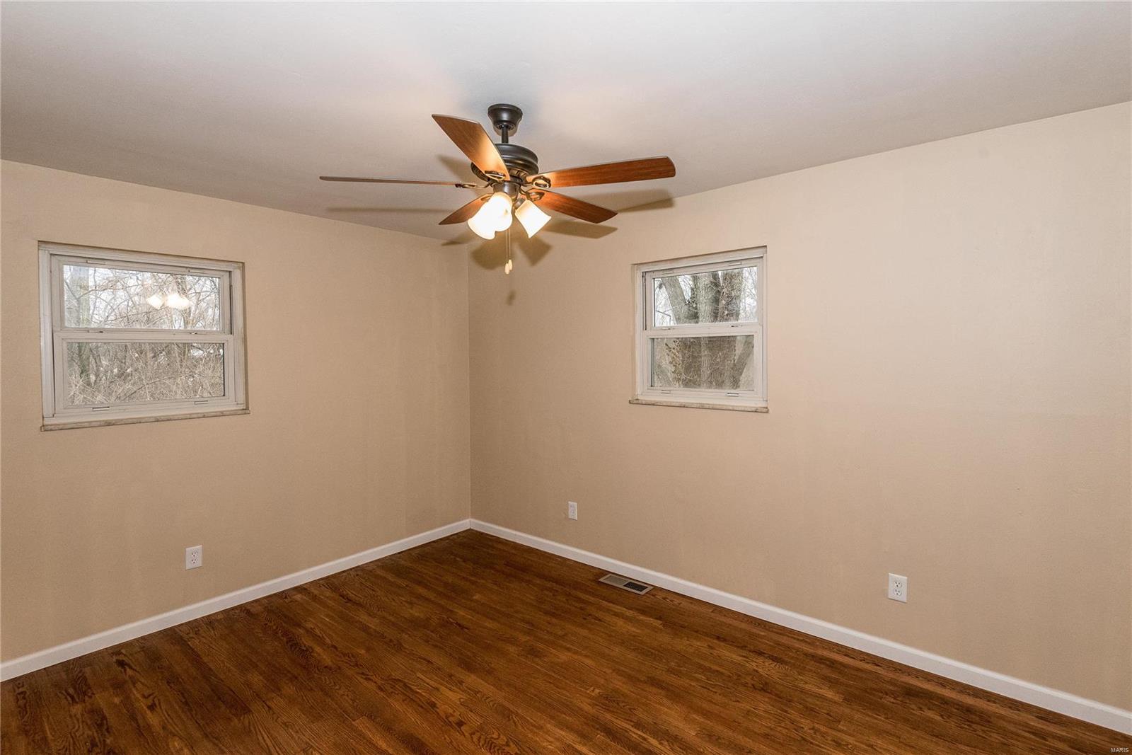 5517 Old Alton Road Granite City, IL 62040 - Photo 7 of 15 Gallery Image 7