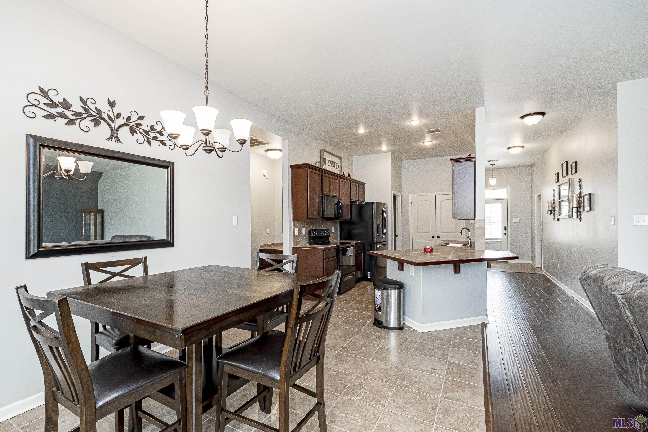 8751 Hackberry Ridge Avenue Zachary, LA 70791 - Photo 7 of 19