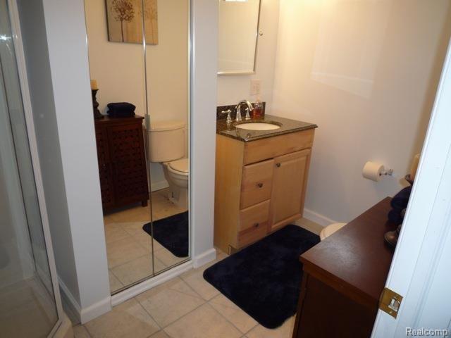 2055 Harvard Road Berkley, MI 48072 - Photo 16 of 19 Basement Bath.jpg