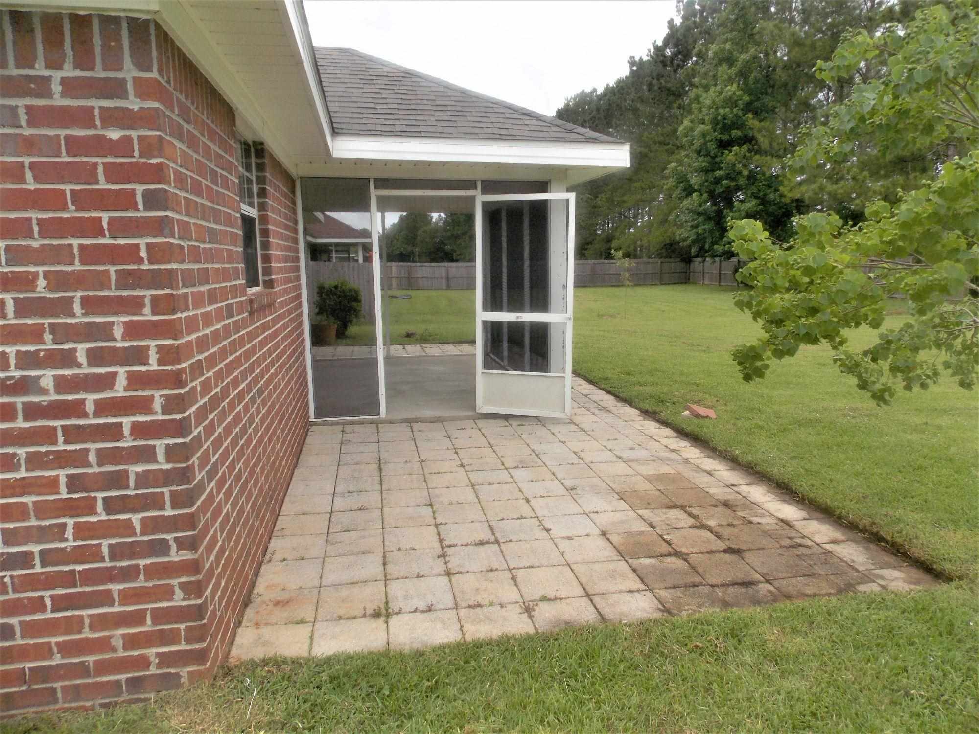 525 Hamilton Boulevard Foley, AL 36535 - Photo 8 of 28