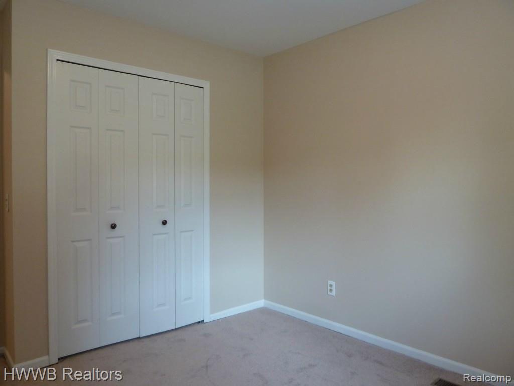 18700 Gill Road Livonia, MI 48152 - Photo 30 of 40 Bedroom 3