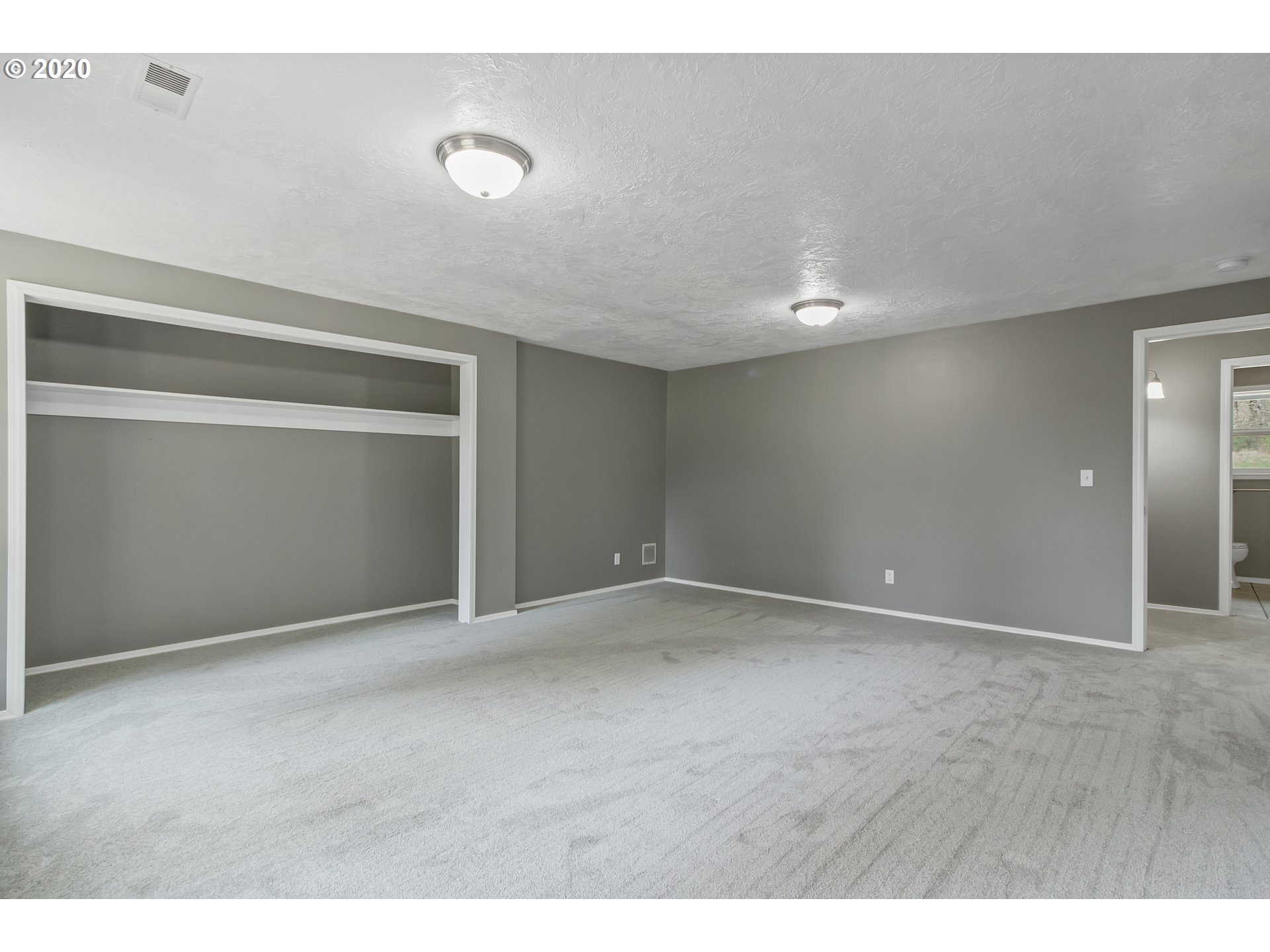 17665 Oakdale Road Dallas, OR 97338 - Photo 16 of 32