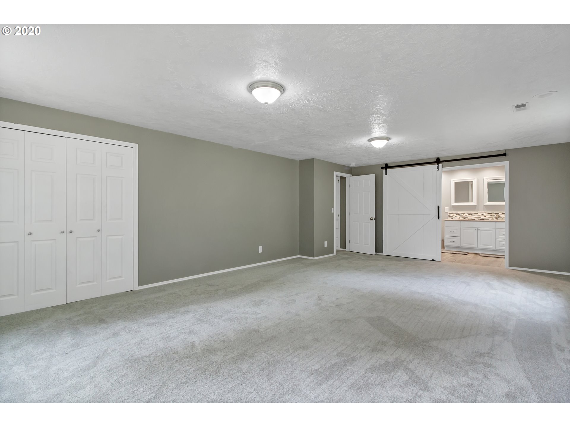 17665 Oakdale Road Dallas, OR 97338 - Photo 17 of 32