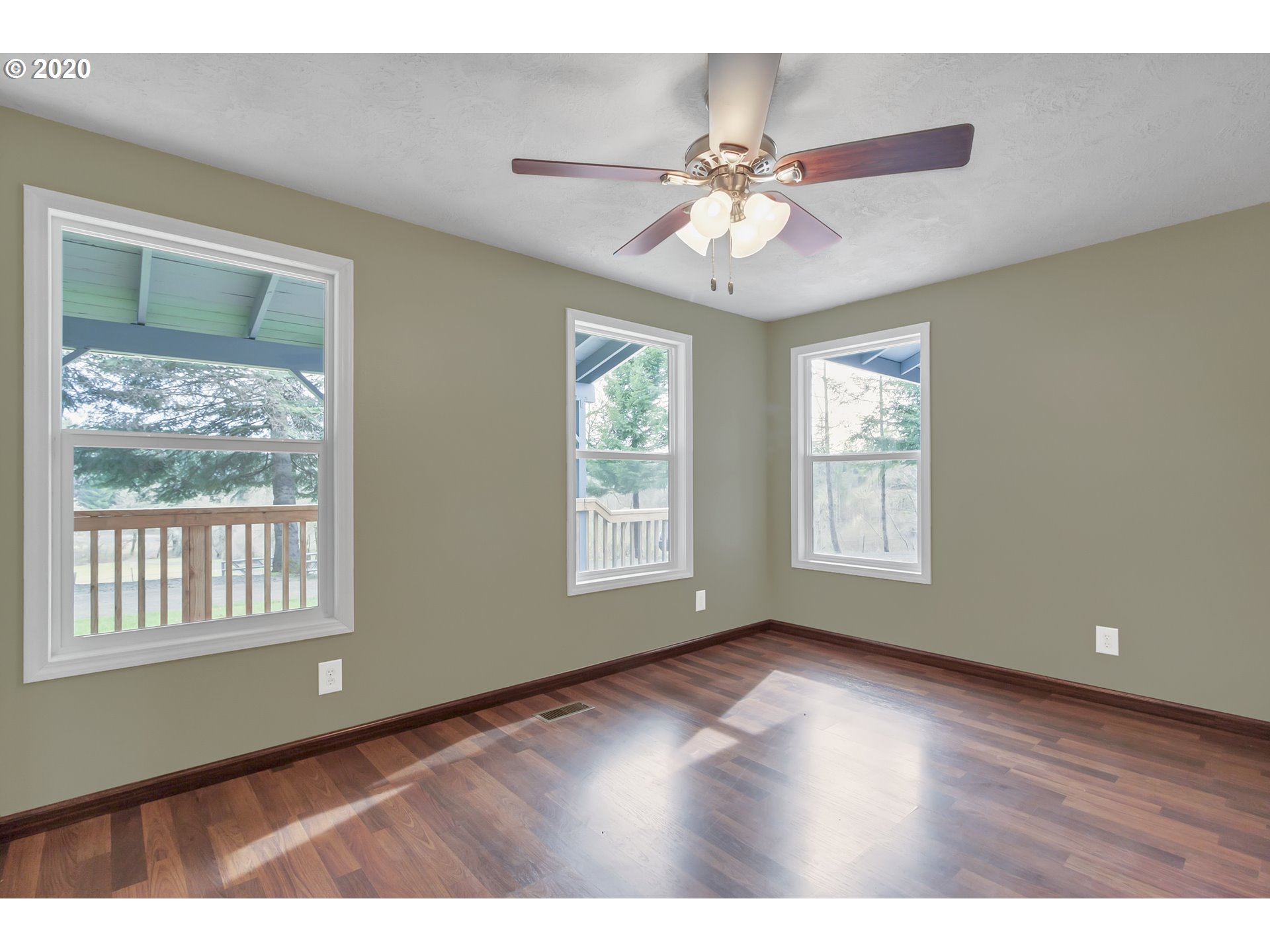 17665 Oakdale Road Dallas, OR 97338 - Photo 10 of 32