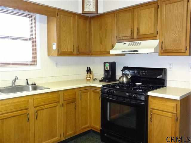 52 Jefferson Road Bethlehem, NY 12077 - Photo 4 of 18 Photo 4