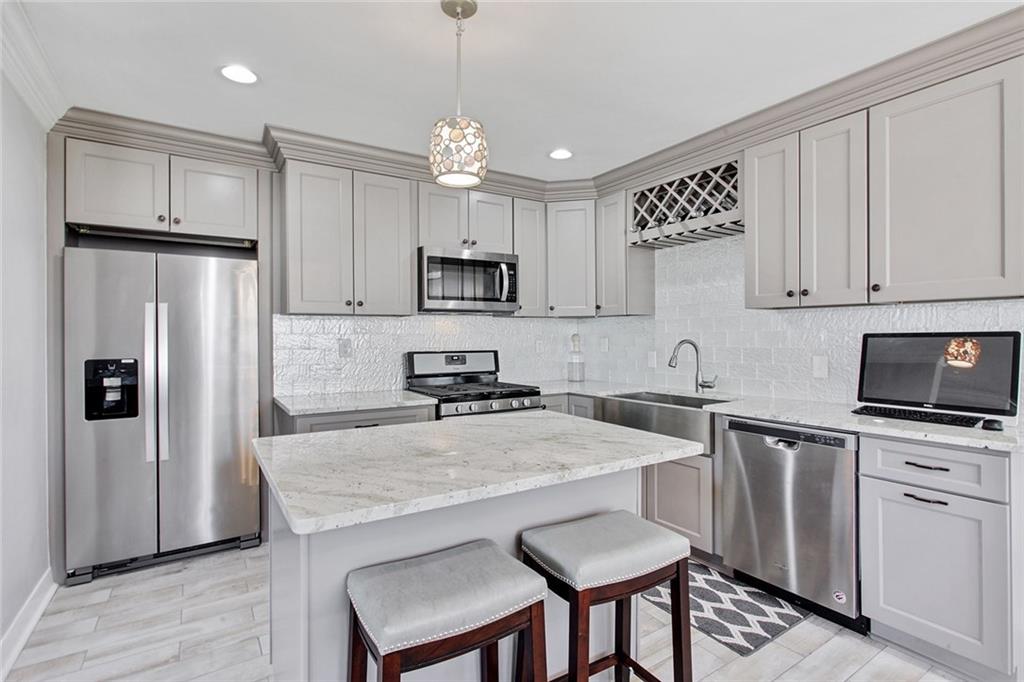 122 Celeste Avenue River Ridge, LA 70123 - Photo 7 of 15 Gallery Image 7