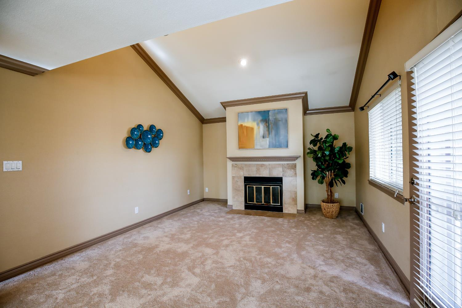 7675 North First Street, Unit 225 Fresno, CA 93720 - Photo 6 of 22