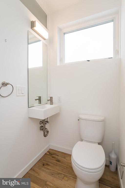 1705 Wharton Street Philadelphia, PA 19146 - Photo 25 of 37 3rd Floor 1/2 Bath