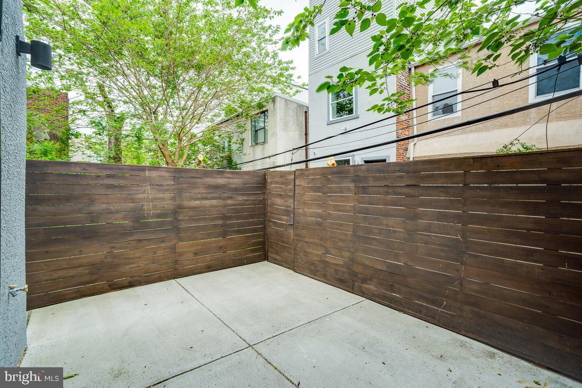 1705 Wharton Street Philadelphia, PA 19146 - Photo 36 of 37 Enclosed Patio
