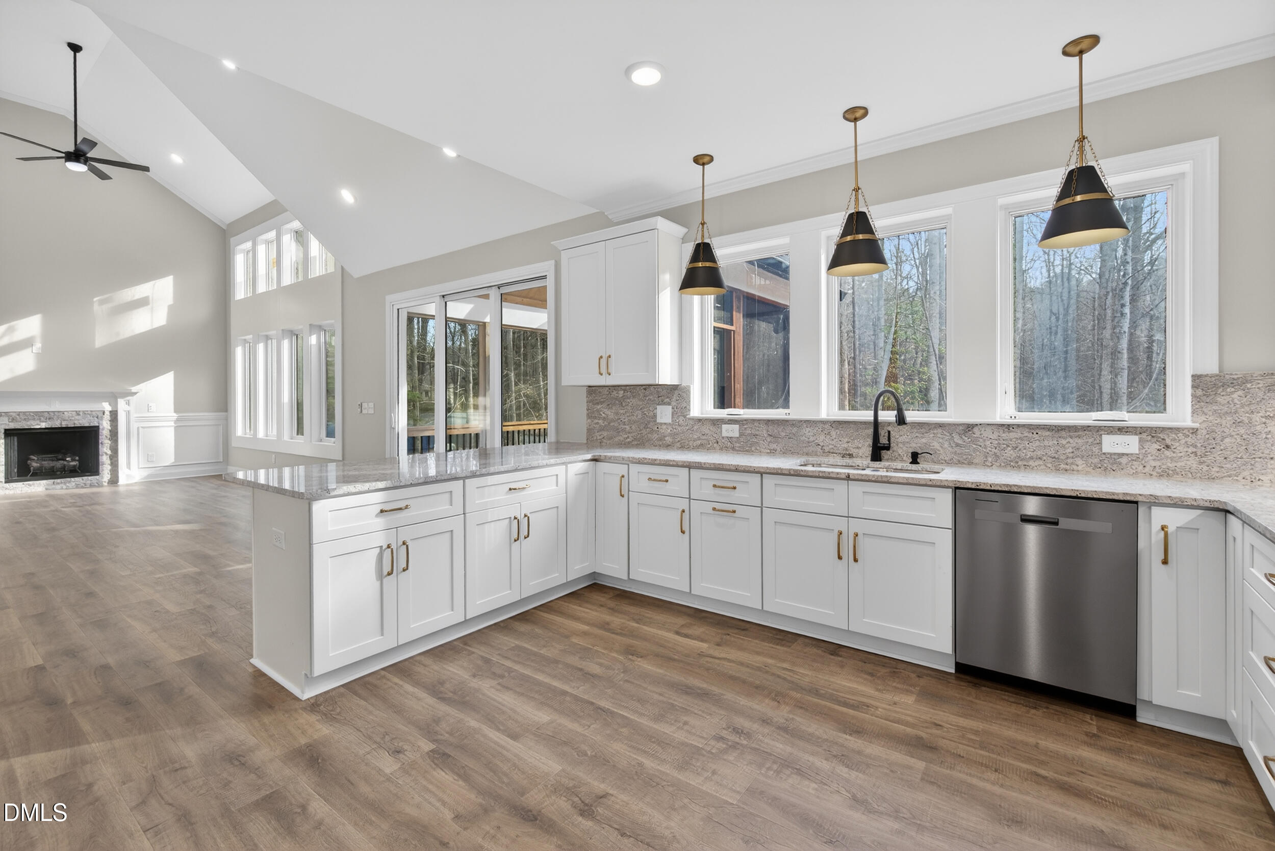 117 Pool Rock Road Henderson, NC 27537 - Photo 4 of 24 ULTRA ESTATE TOURS_0011