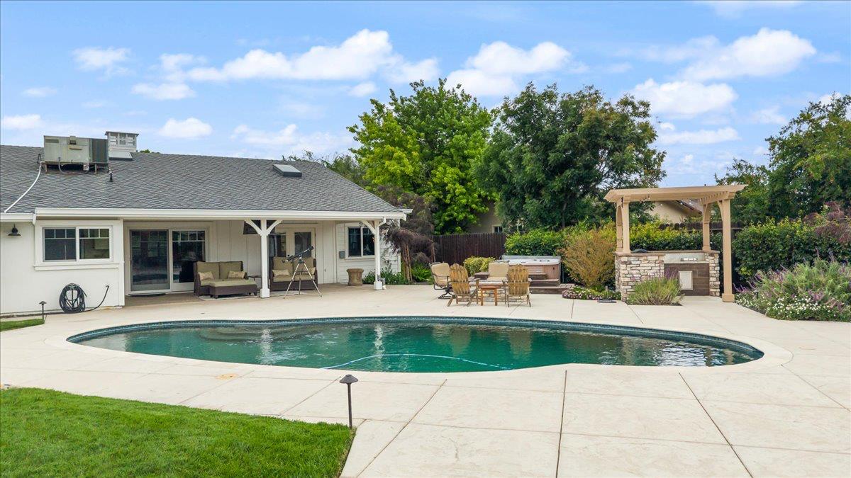 8720 Fairoaks Road Tracy, CA 95304 - Photo 58 of 64