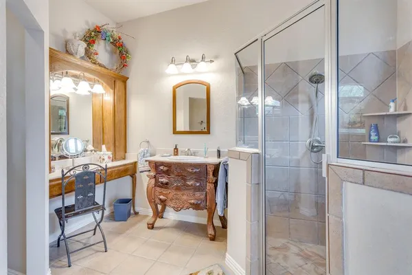 $520,000 | 143 Sugartree Circle, Lipan, TX 76462