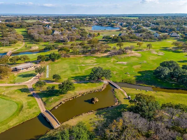 $520,000 | 143 Sugartree Circle, Lipan, TX 76462