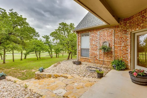 $520,000 | 143 Sugartree Circle, Lipan, TX 76462