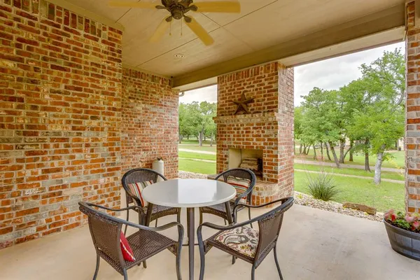 $520,000 | 143 Sugartree Circle, Lipan, TX 76462