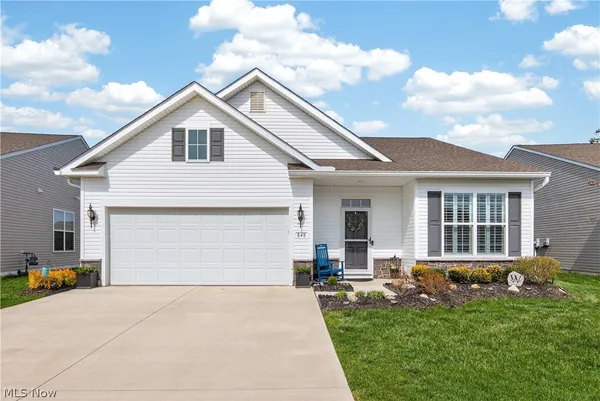 $367,500 | 848 Cedar Crest Drive, Elyria, OH 44035