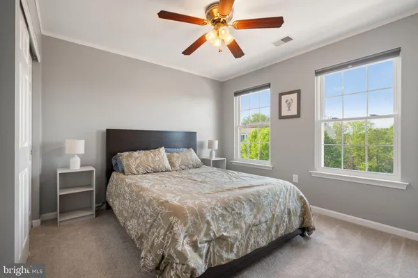 $565,000 | 6815 General Lafayette Way, Gainesville, VA 20155