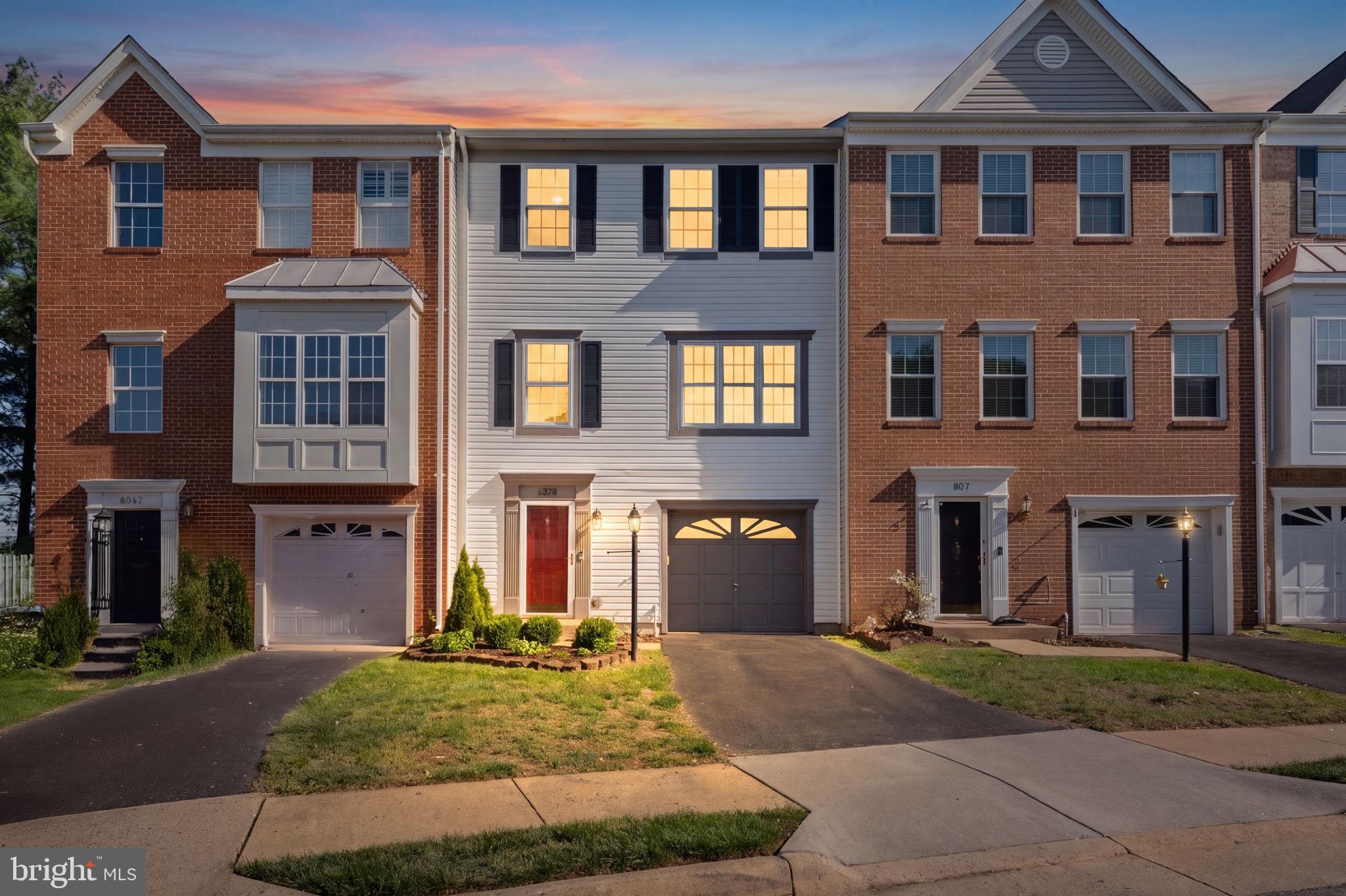 6815 General Lafayette Way Gainesville, VA 20155 - Photo 2 of 39