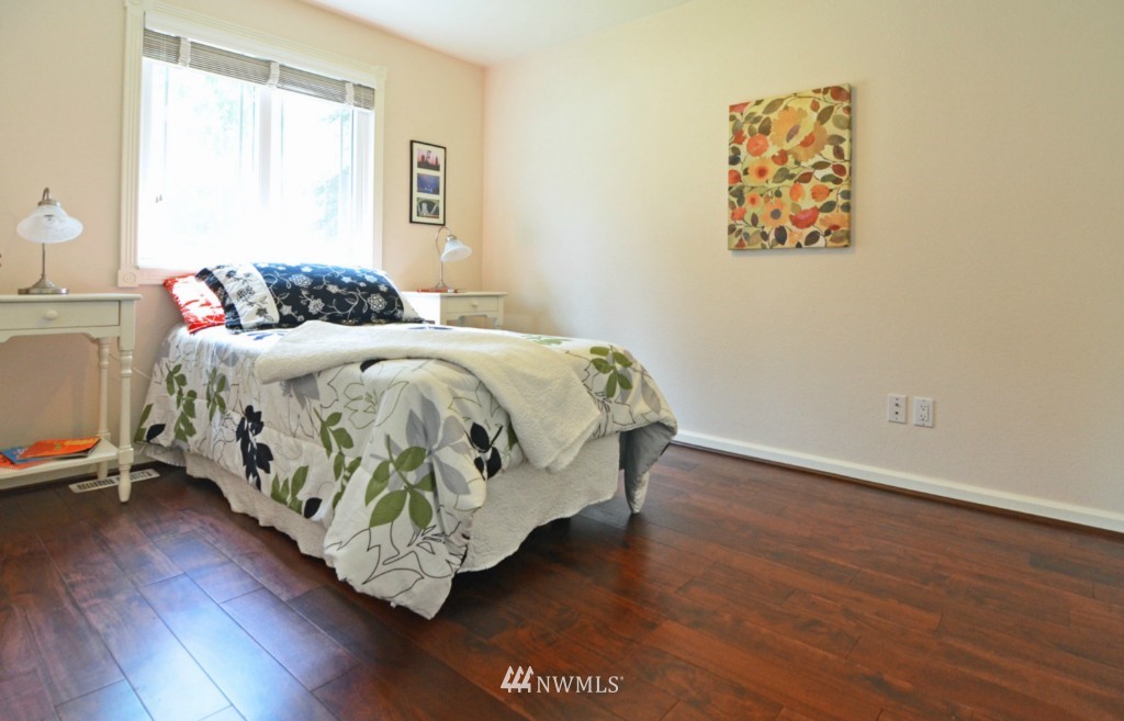 2109 233rd Street Southeast Bothell, WA 98021 - Photo 15 of 19