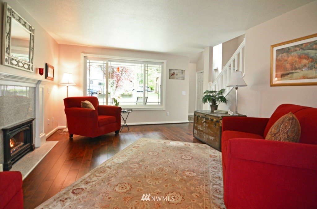 2109 233rd Street Southeast Bothell, WA 98021 - Photo 4 of 19