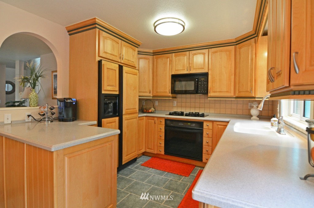 2109 233rd Street Southeast Bothell, WA 98021 - Photo 6 of 19