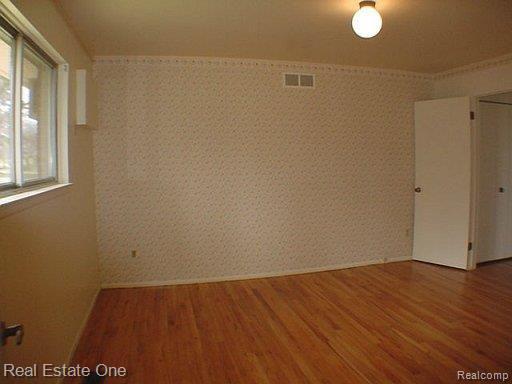 36491 Saxony Road Farmington, MI 48335 - Photo 13 of 25 master from walkin closet
