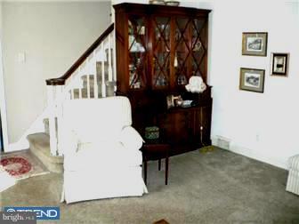 522 Cumberland Road Havertown, PA 19083 - Photo 5 of 10 Living Room