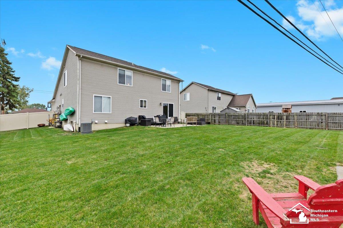 13960 Middle Gibraltar Road Gibraltar, MI 48173 - Photo 32 of 32