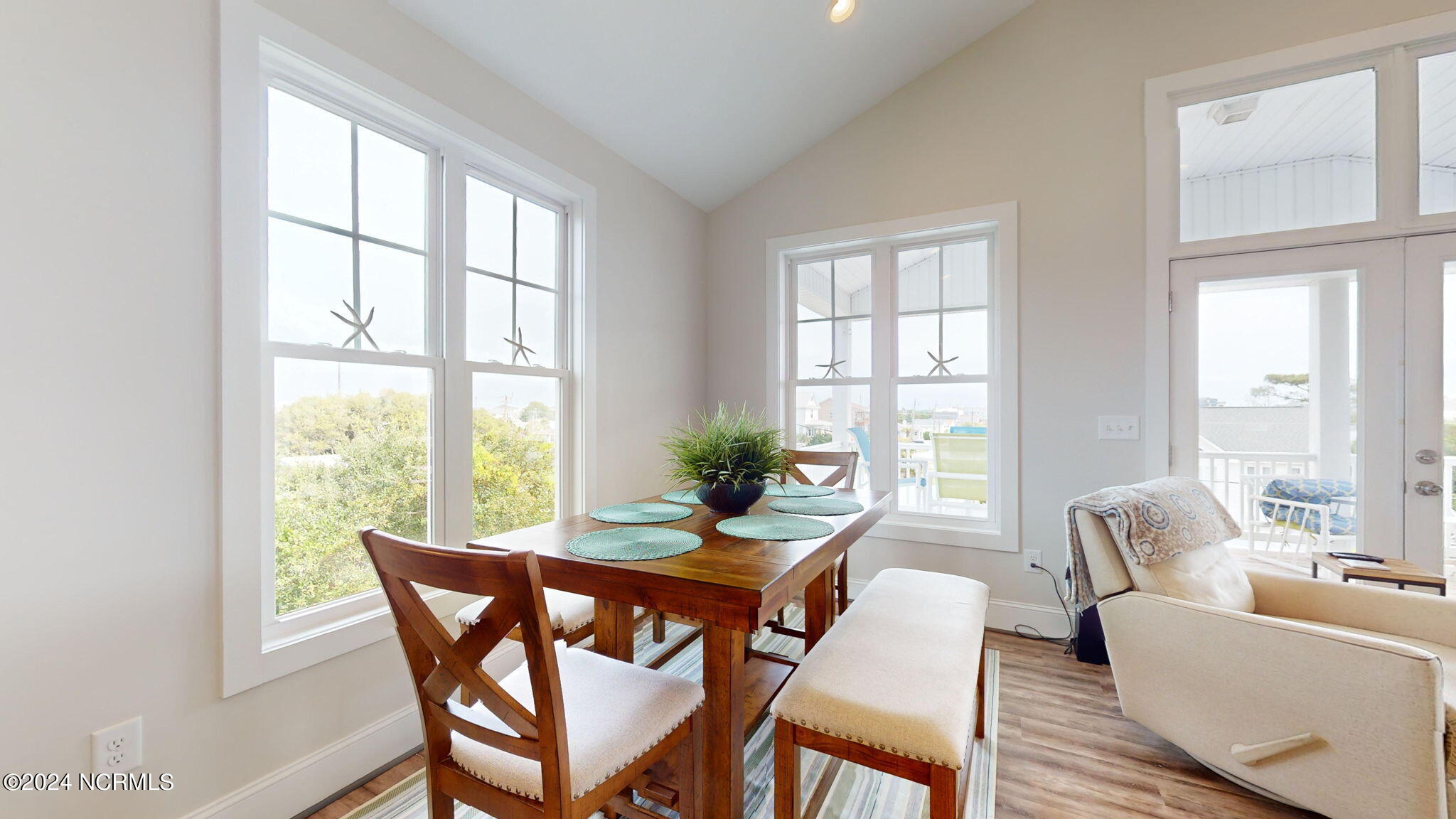 202 Cedar Lane Atlantic Beach, NC 28512 - Photo 51 of 55 Dining