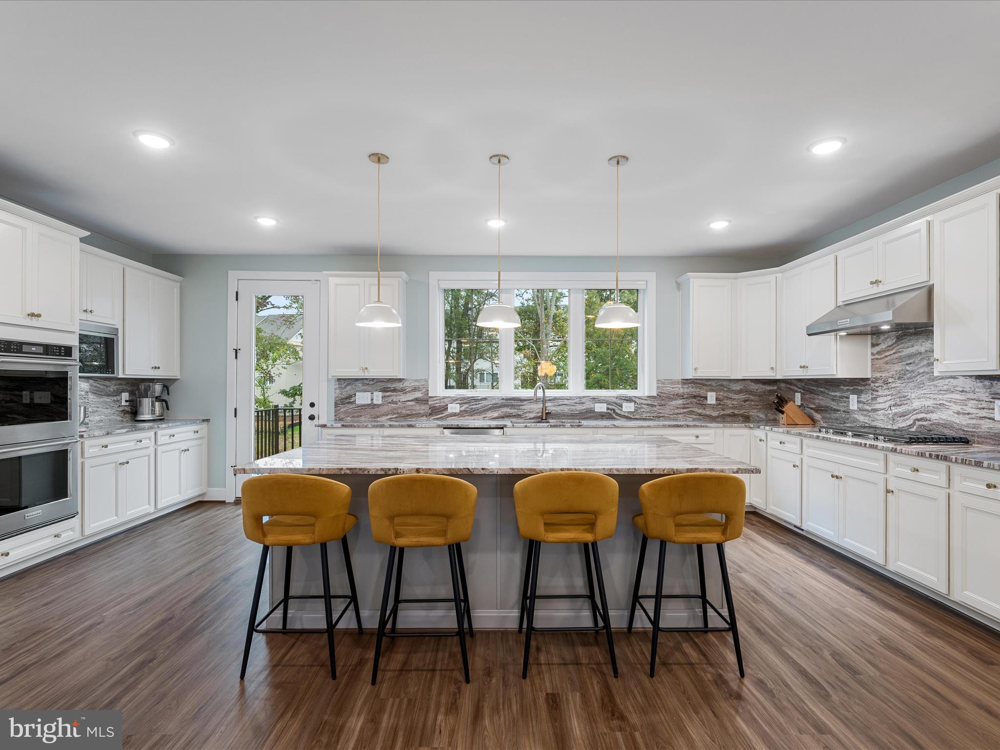 22976 Copper Tree Terrace Ashburn, VA 20148 - Photo 16 of 60 Kitchen