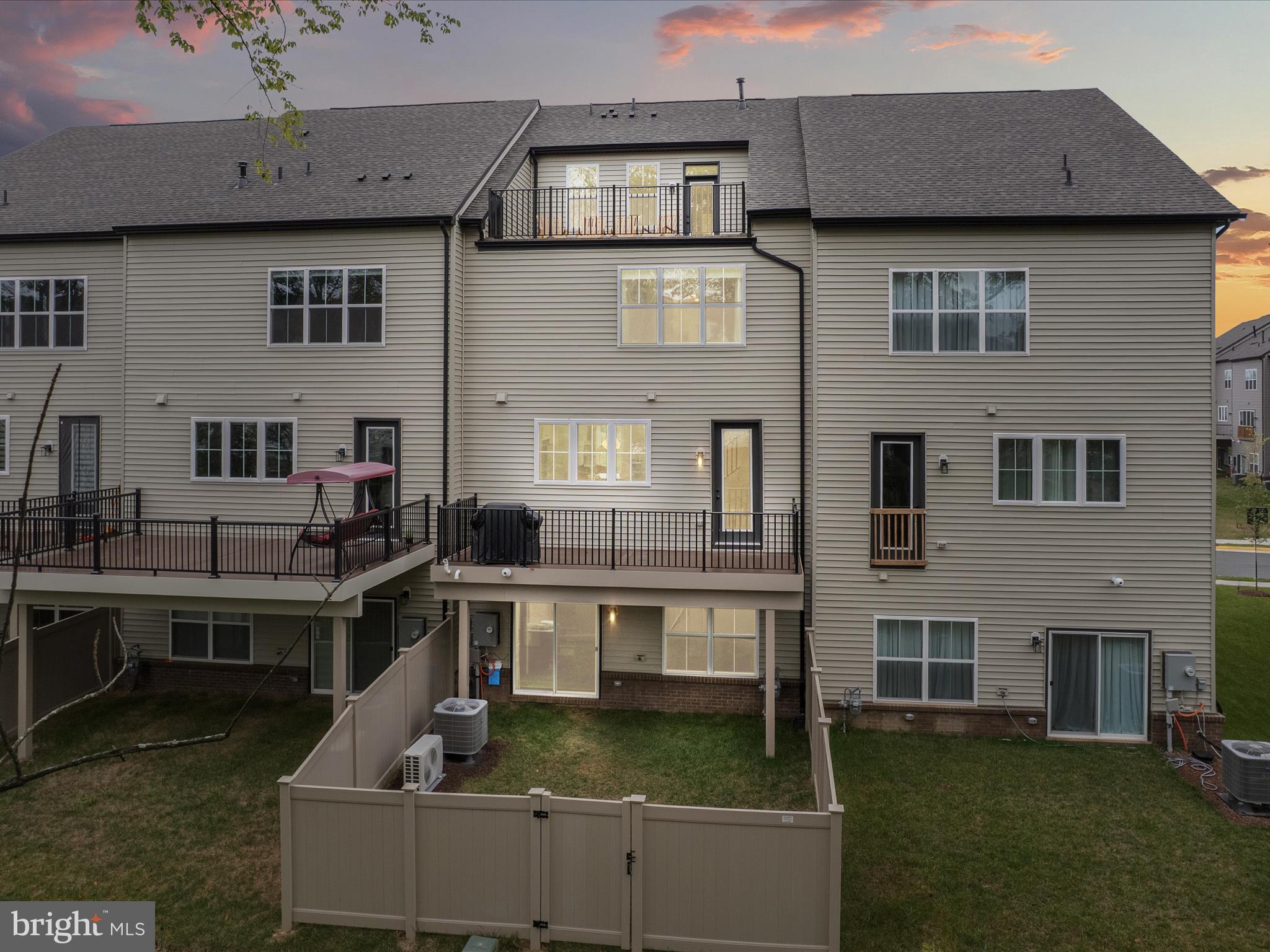 22976 Copper Tree Terrace Ashburn, VA 20148 - Photo 2 of 60 Twilight