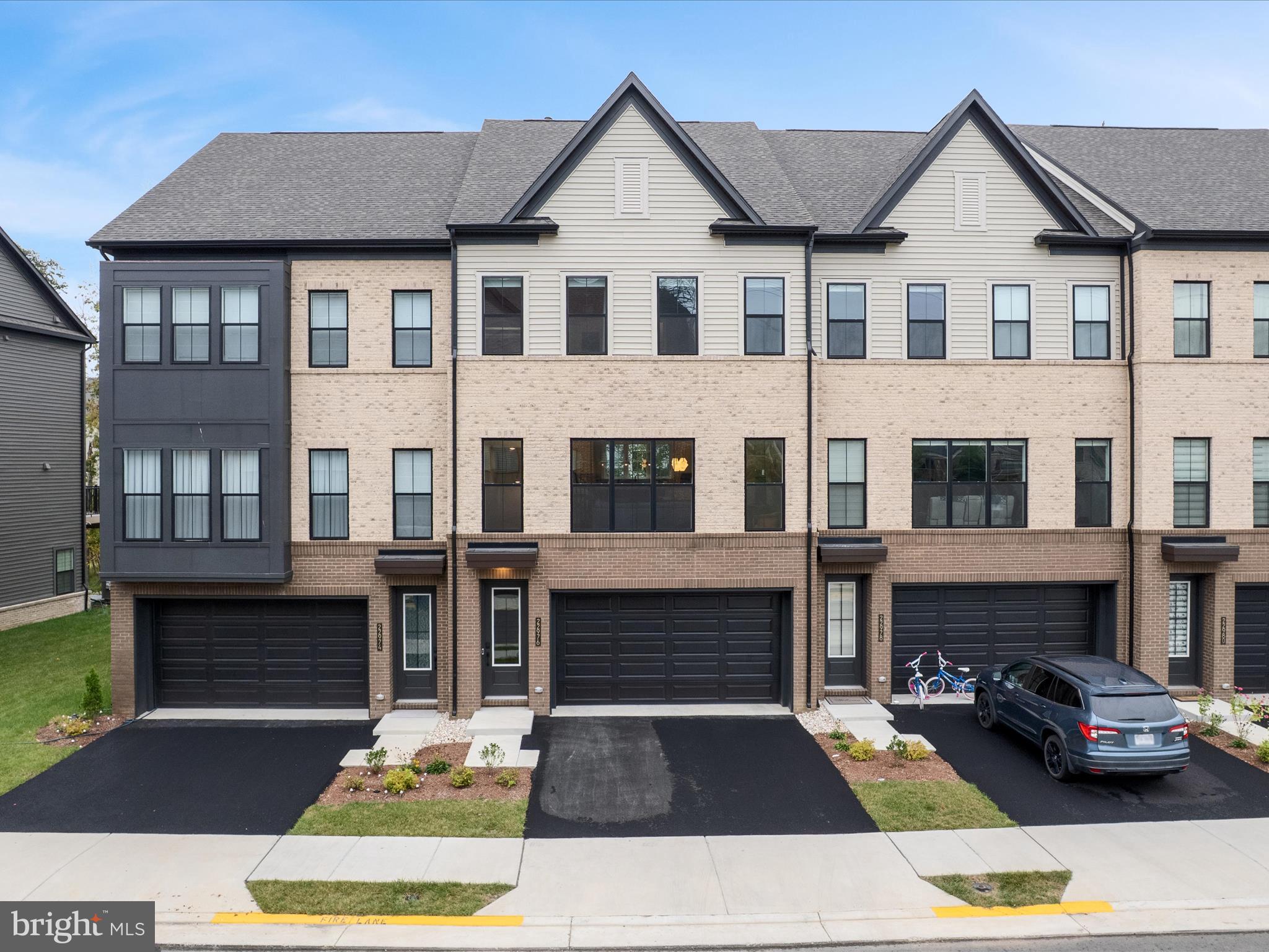 22976 Copper Tree Terrace Ashburn, VA 20148 - Photo 55 of 60 Front Exterior