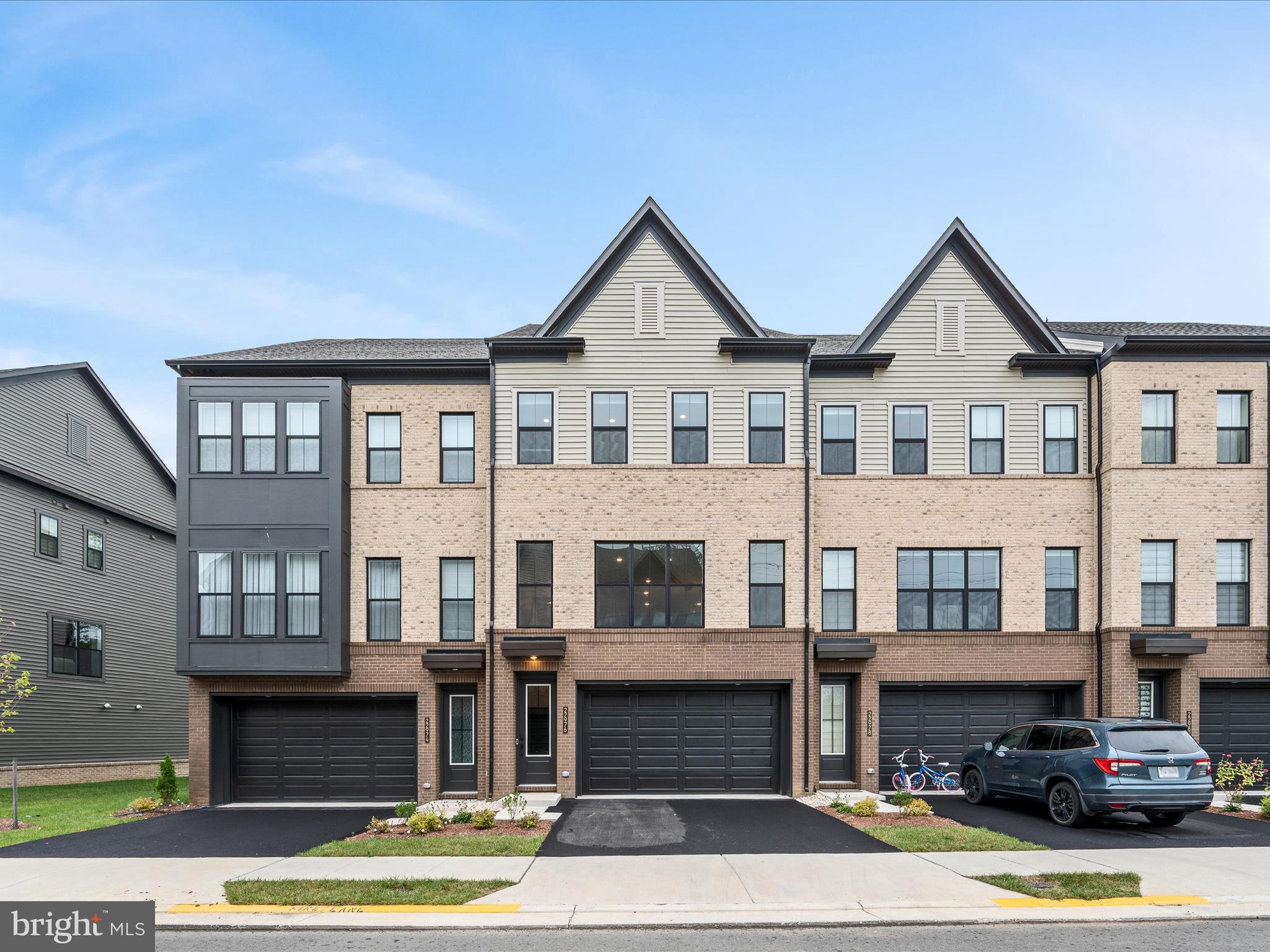 22976 Copper Tree Terrace Ashburn, VA 20148 - Photo 56 of 60 Front Exterior