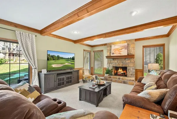 $495,000 | 11505 Grant Drive, Overland Park, KS 66210